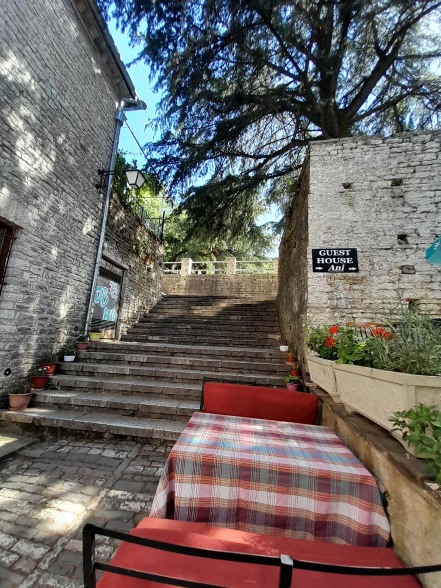 Guest House Ani Gjirokastër Buitenkant foto